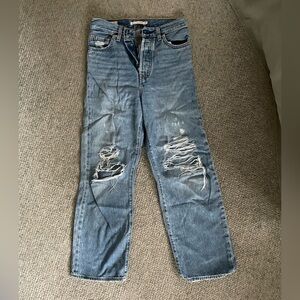 Women's Levi’s Distressed Straight Jeans